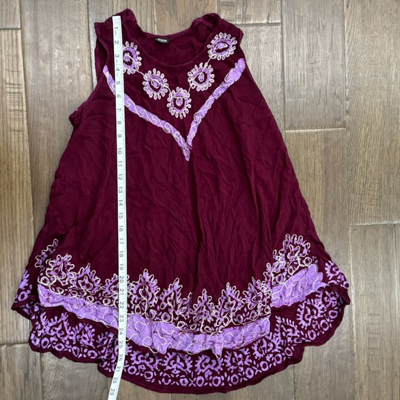 Stylo Sleeveless Top - Picture 8 of 10